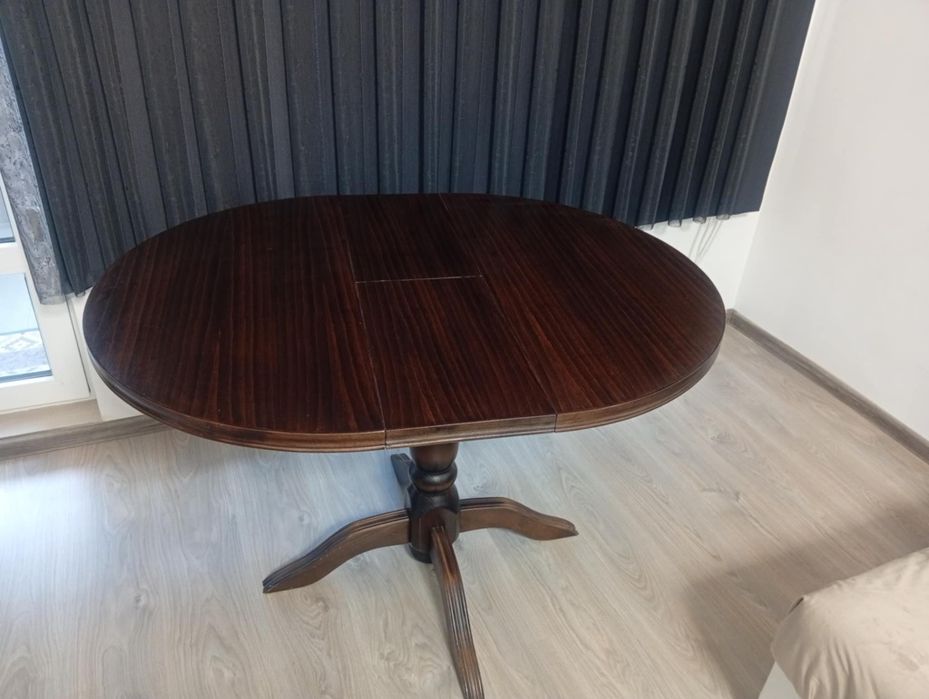 Трапезна маса с ч стола