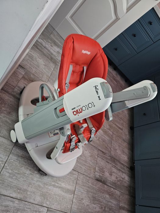 Scaun de masa 3in1 Peg Perego Tatamia Follow Me, 0-15 Kg, Red, utilizat nivel minim spre mediu