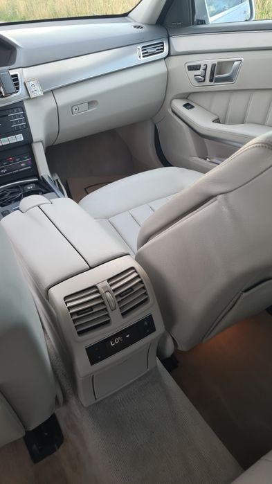 Vand Mercedes E-Class