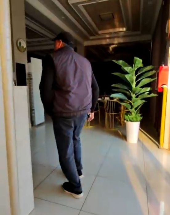 Учтепенский район Ресторан Сотилади.