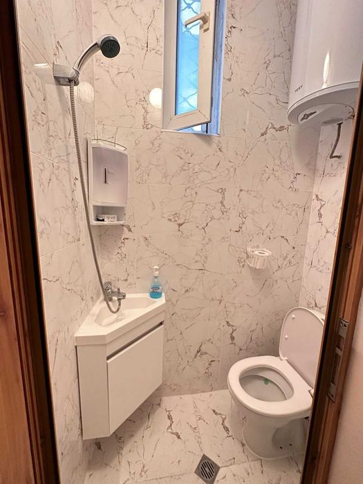 Дава се под наем Двустаен апартамент в Варна, Бриз - 45 кв.м за 450 € - Снимка #3