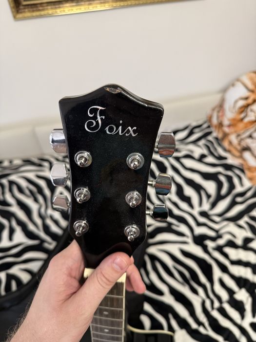 Гитара с чехлом б/у