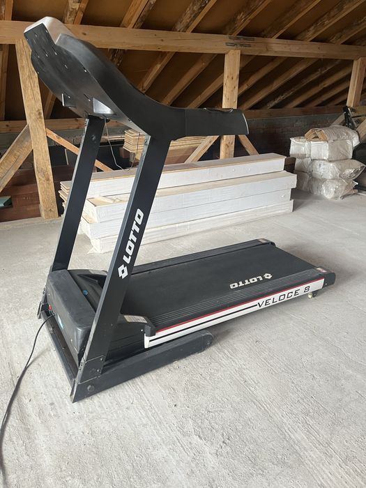 Бягаща пътека Lotto Veloce 8