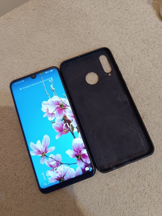 Срочно продам телефон Huawei P30,Lite