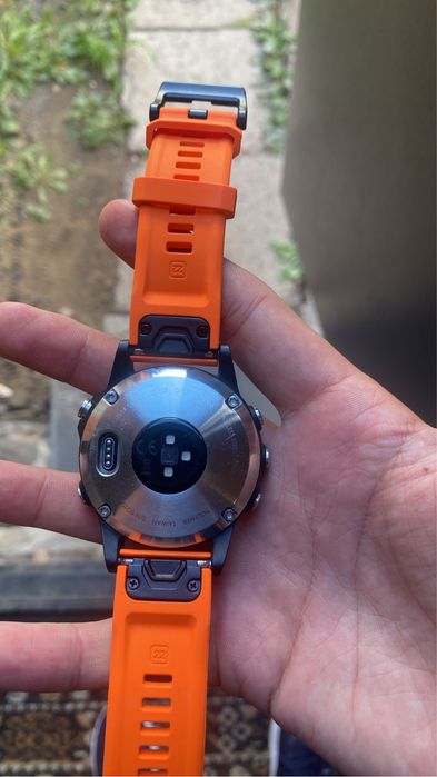Продам спортивные часы garmin fenix 5