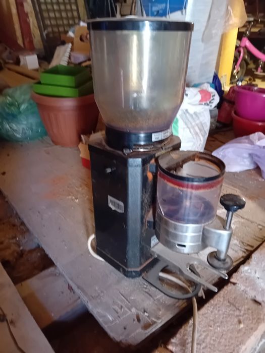 Aparat de măcinat cafea