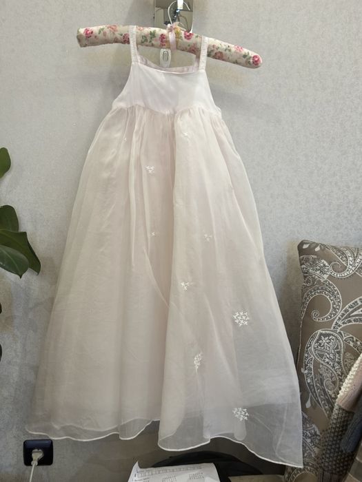 Платье праздничное