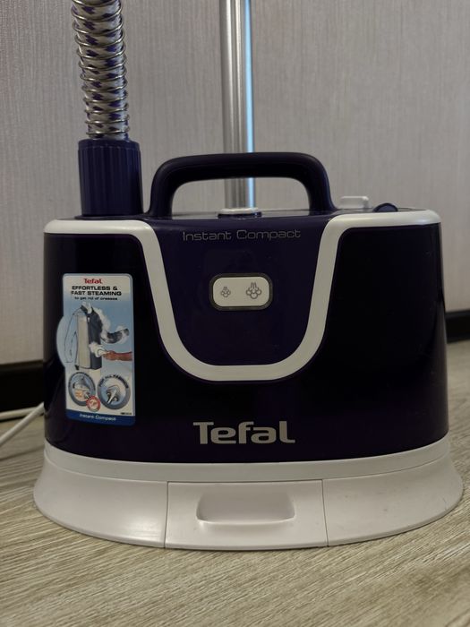 Отпариватель для одежды Tefal IS3365E1