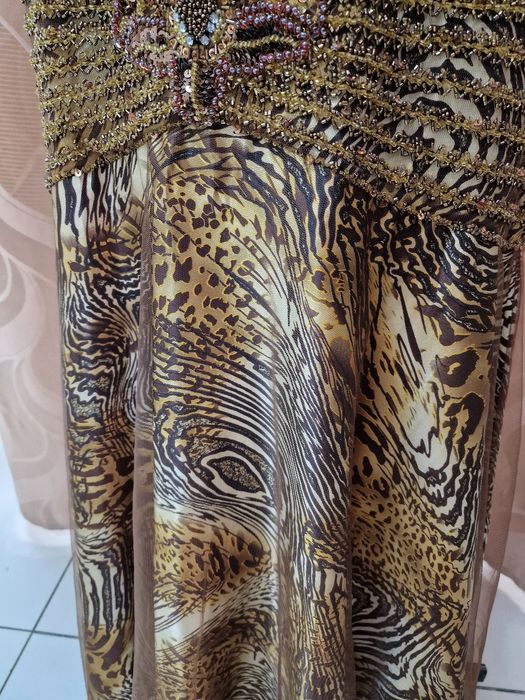 Продам нарядное вечернее платье