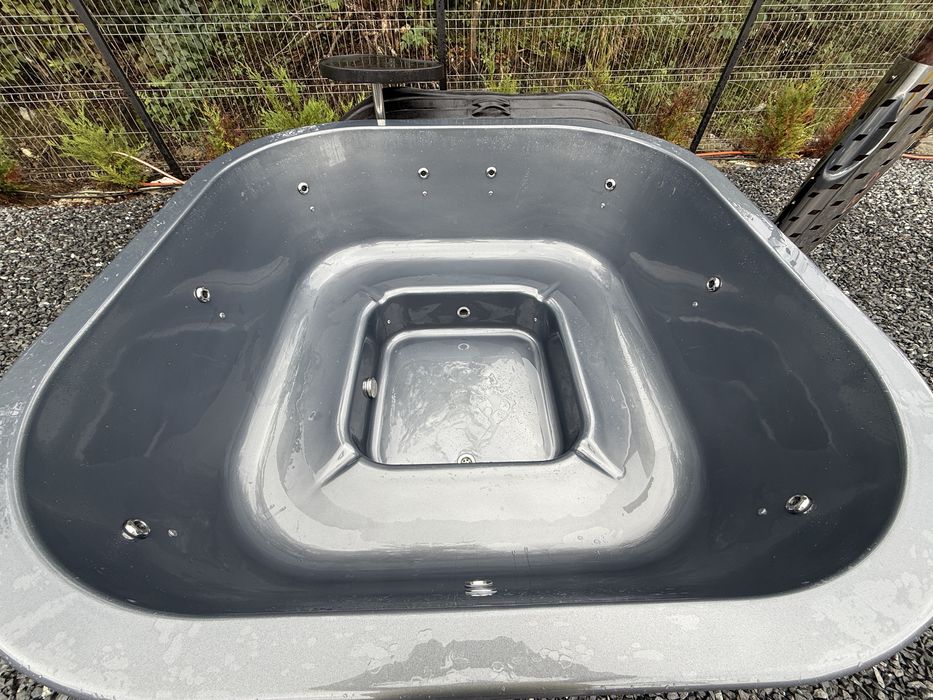 Ciubar Fix 8-10 persoane hidro,aeromasaj,led ,jacuzzi model 2025