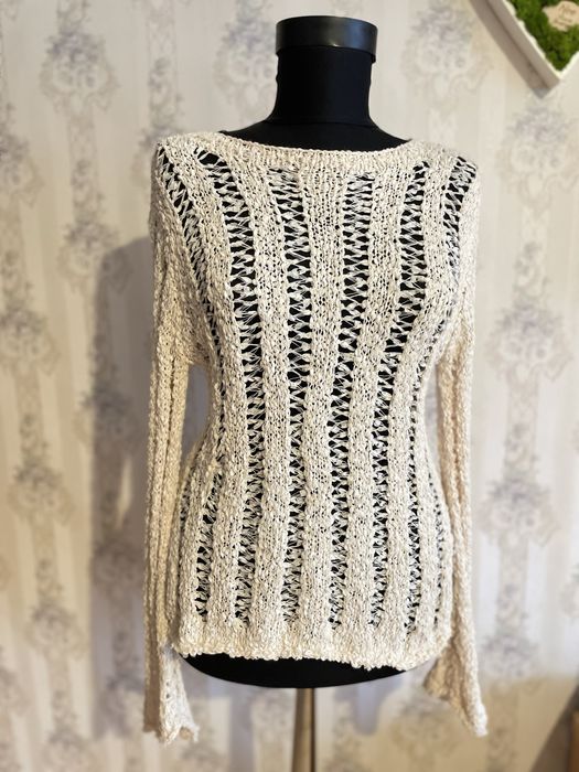 Pulover tricotat S nou