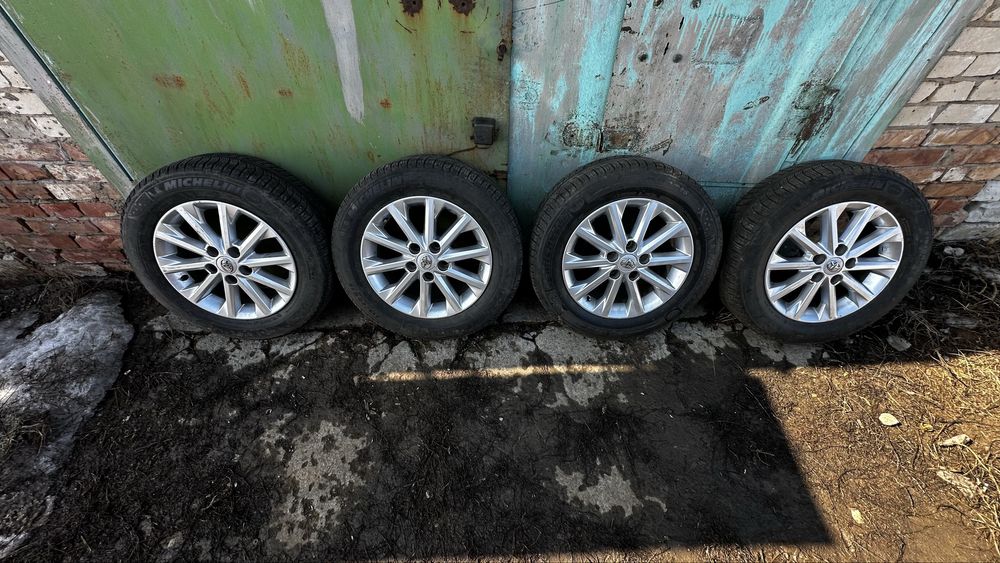 Диски от тойота камри, оригинал