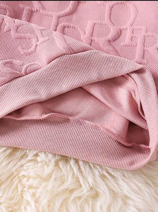 Два комплекта за 7 г. 122-128 см.