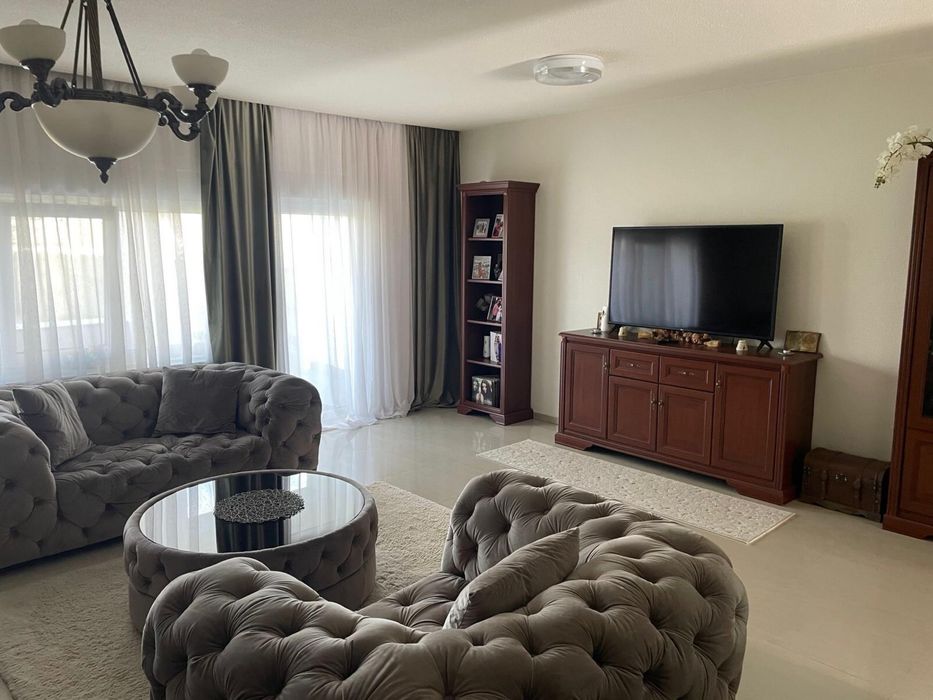 Proprietar Vand duplex lipovei aradului 5 camere