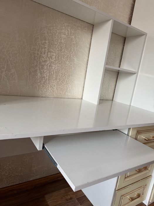 Меха мебель для работы и для одежды