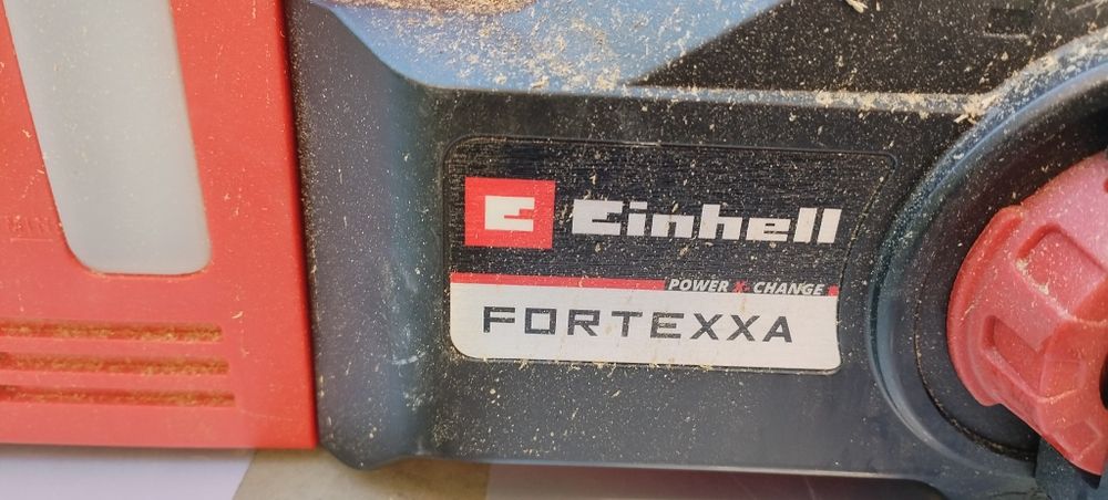 Продавам електрическа резачка