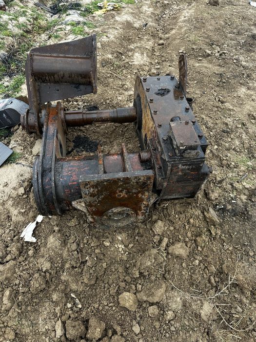 Transha reduktor sotiladi