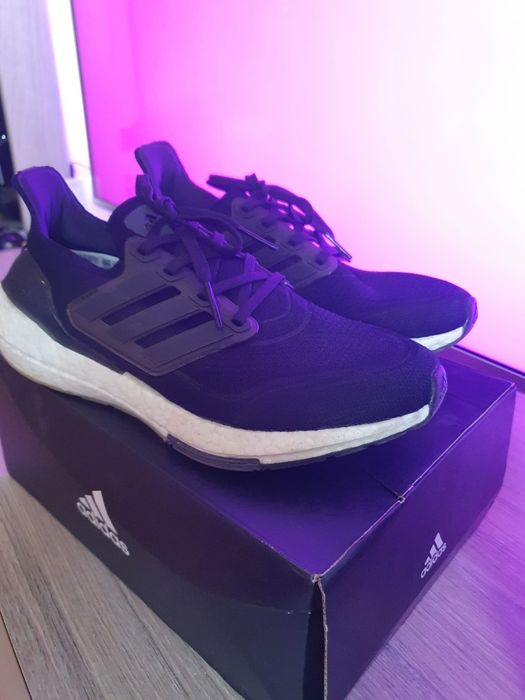 ADIDAS ULTRABOOST marime 41 și 1/3