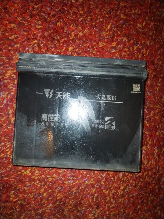 продаю акумулятор