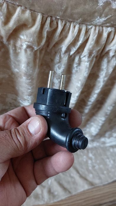 Розетки выключатели вилки