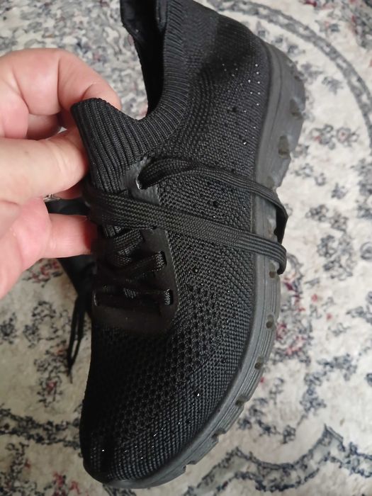 vand  Sneakers  negri cu sclipici pentru femei marimea 41
