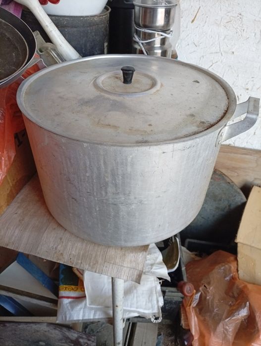 Алюминовый кастрюль 5000