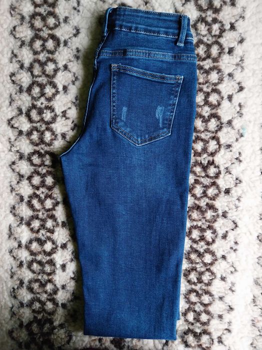 Дамски сиви дънки ,и клин Lee Cooper