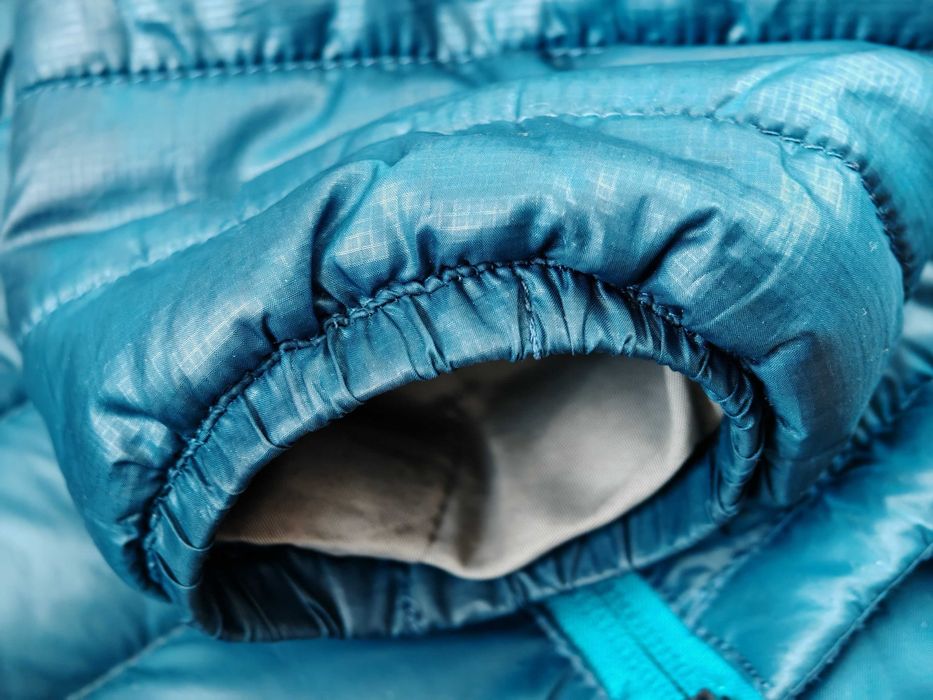 Geaca puf drumetie/trekking Quechua X-Light