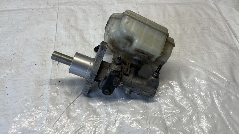 Volkswagen Caddy спирачна помпа