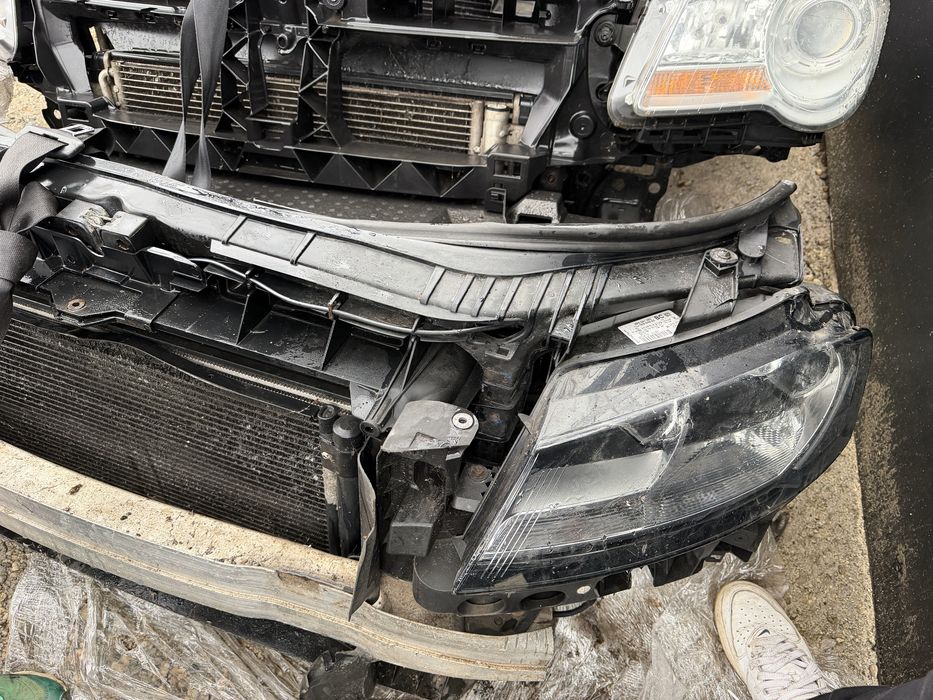 Bara fata trager radiatoare faruri Audi A3 8P Facelift