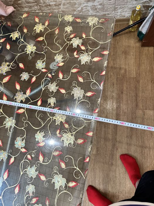 Стол кухоный стекляный