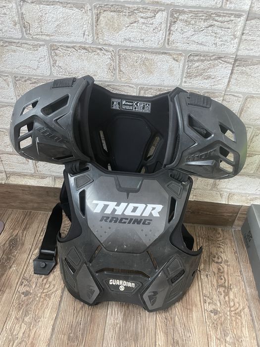 Екипировка за мотокрос Thor / Airoh / Fox / Arieli