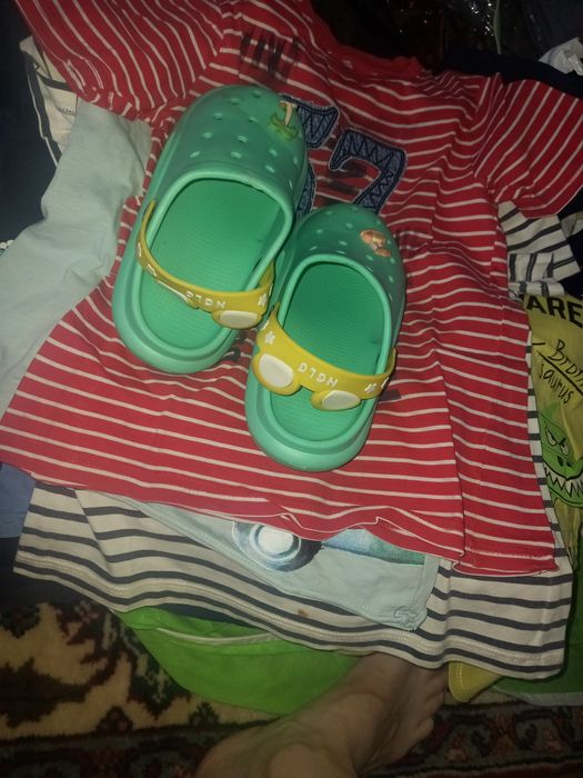 Вещи детские  3-8 лет