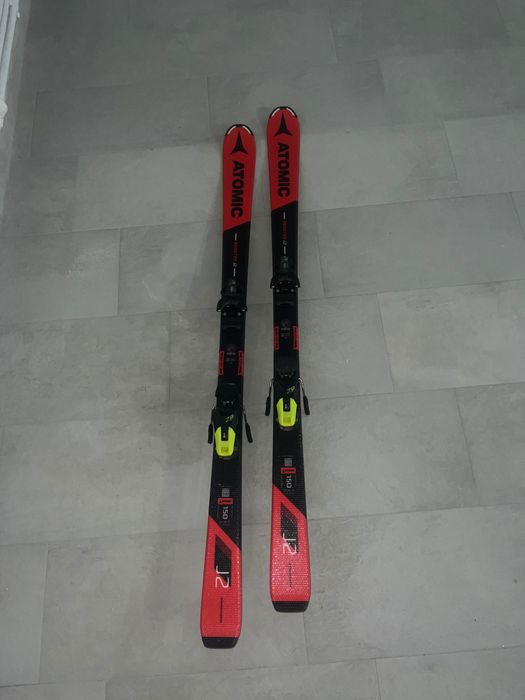 Skiuri Atomic Redster j2 150CM