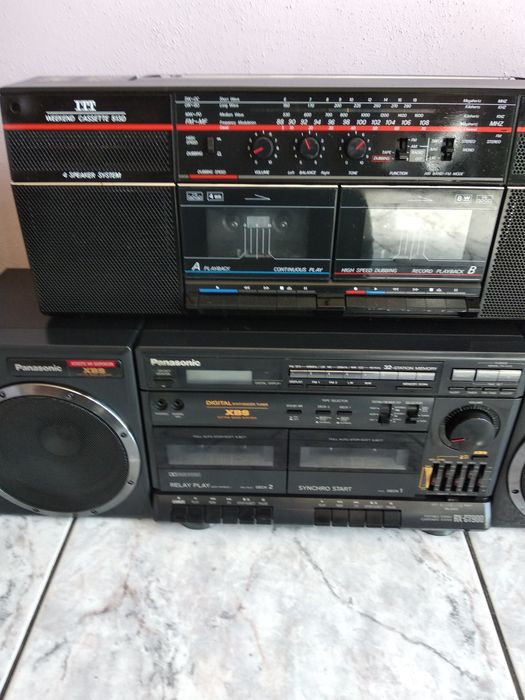 Стари радиокасетофони