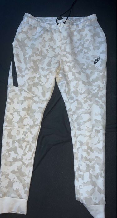 Nike tech camo Xl