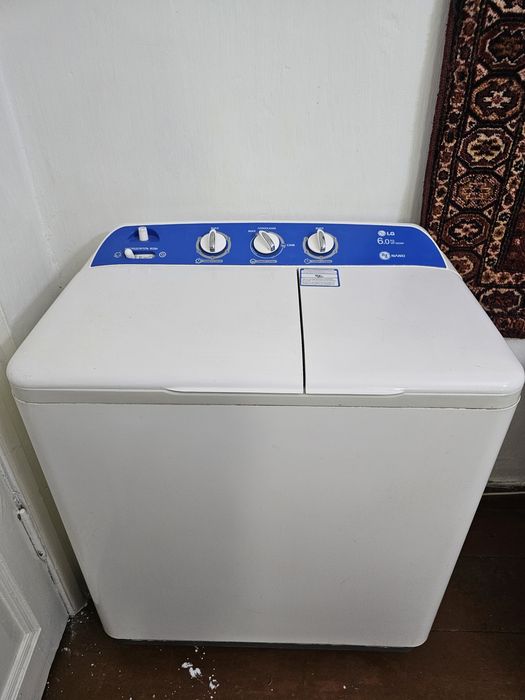 Старальная машина LG полуавтомат