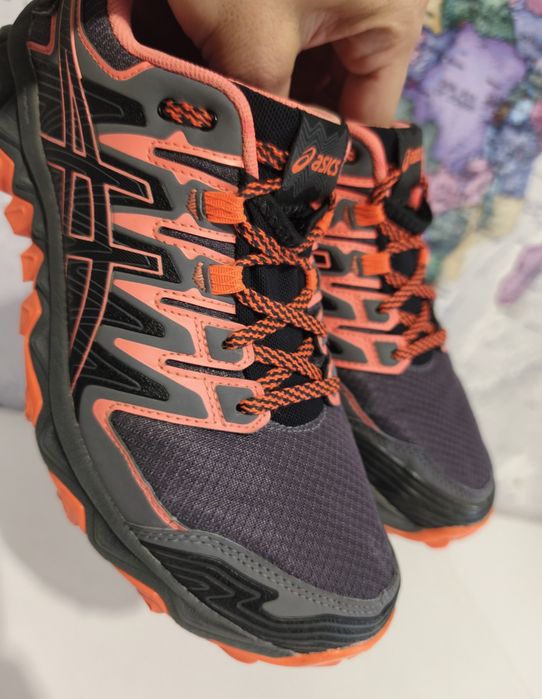 Asics Gel Fuji 40,5 (25,8cm) impecabil