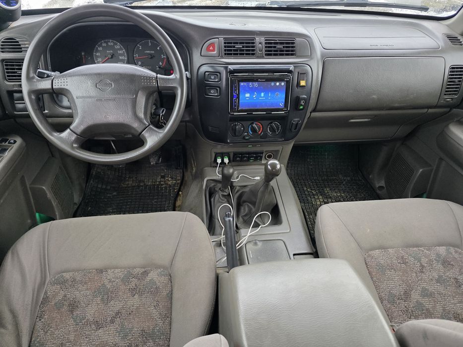 Vând Nissan Patrol y61 motor 4.2 Autoutilitara
