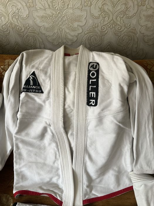 Кимоно срочно !! Продам