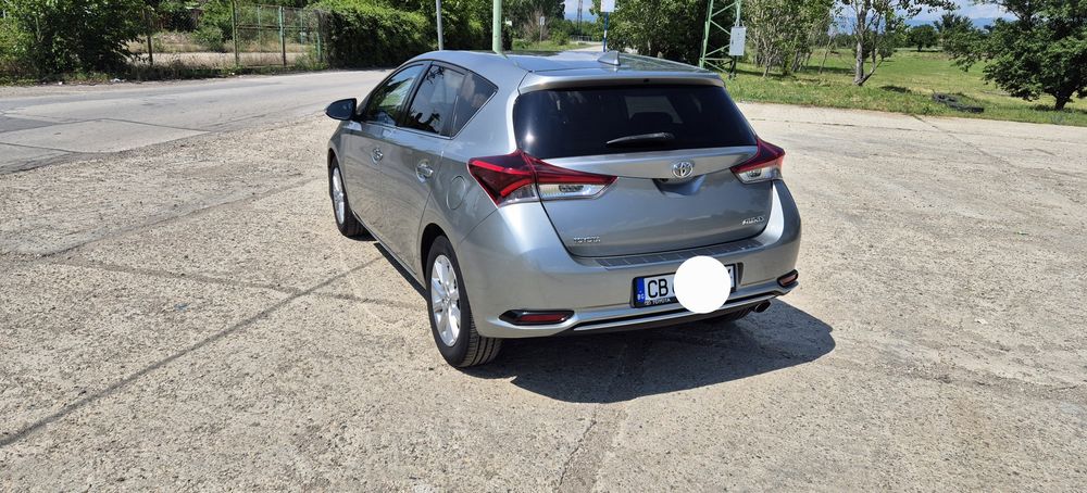 Toyota Auris D-4T