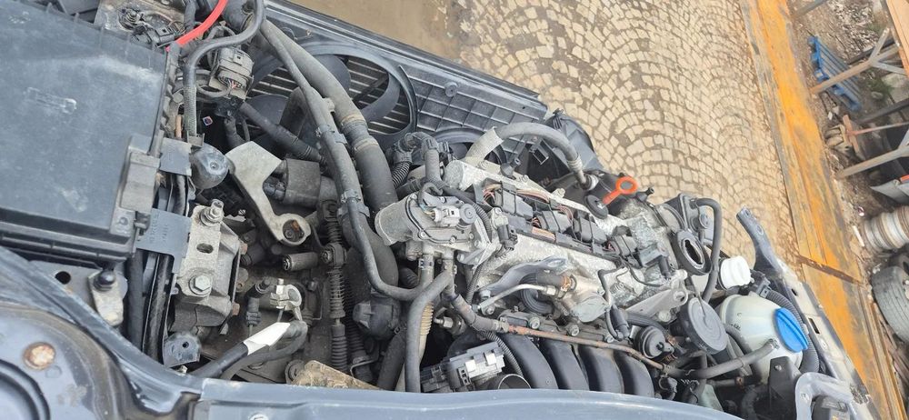 Motor fara anexe Vw Golf 5 /Passat B6 / Skoda Octavia 2 cod BLF 1.6 FSi benzina