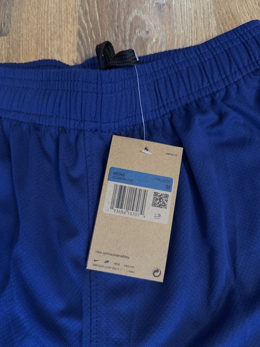 Pantaloni scurti fotbal nike barca marimea m