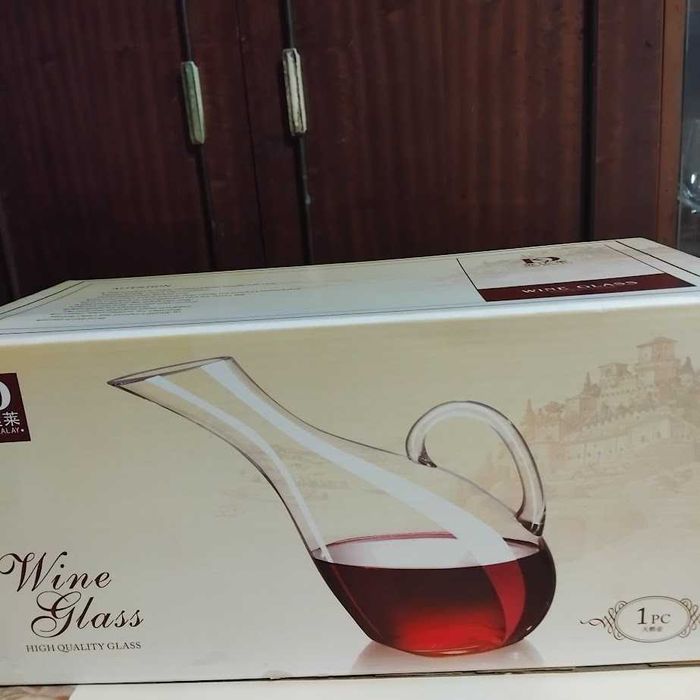 Декантер или гарафа за вино