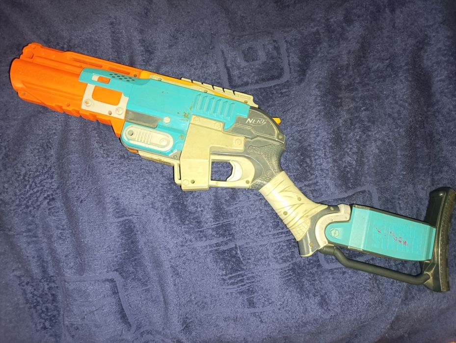 Nerf дробовик zombie strike