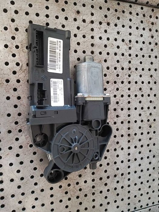 Motoras macara stanga fata renault megane 3 807315510r 969198200 966367200 966315200