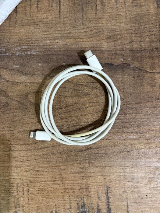 Vand cablu original pt Iphone