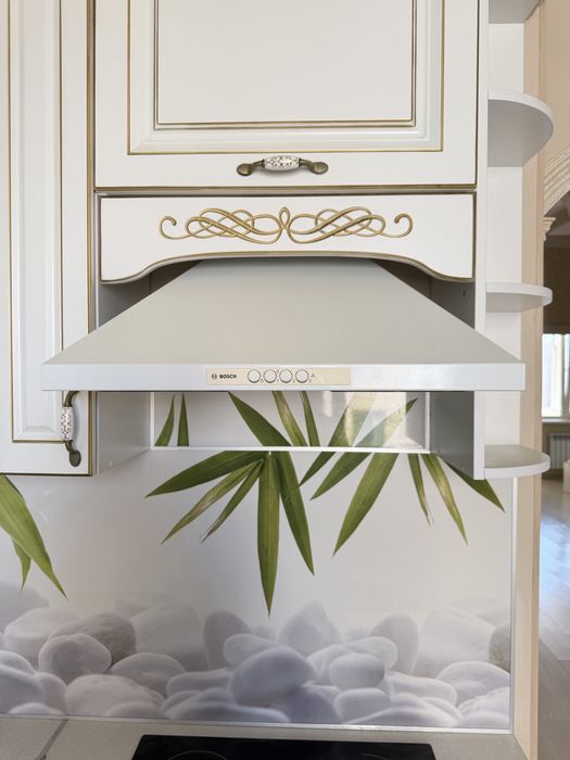 Продам вытяжку BOSCH