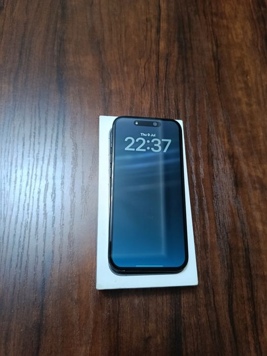 Продам свой iphone 15 pro, 256 black