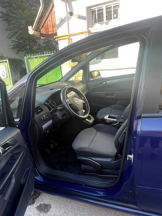 De vanzare Opel Zafira 1.9 CDTI